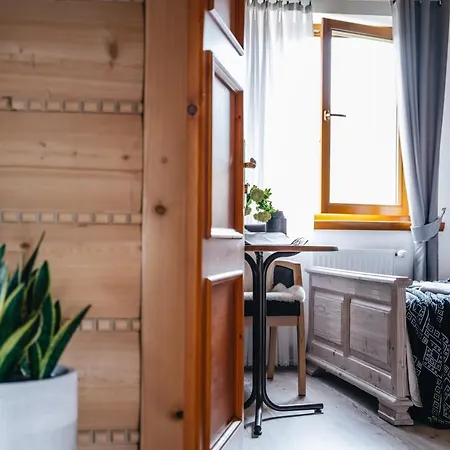 Maly Dworek * 자코파네