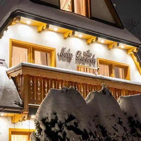 홈스테이 Maly Dworek