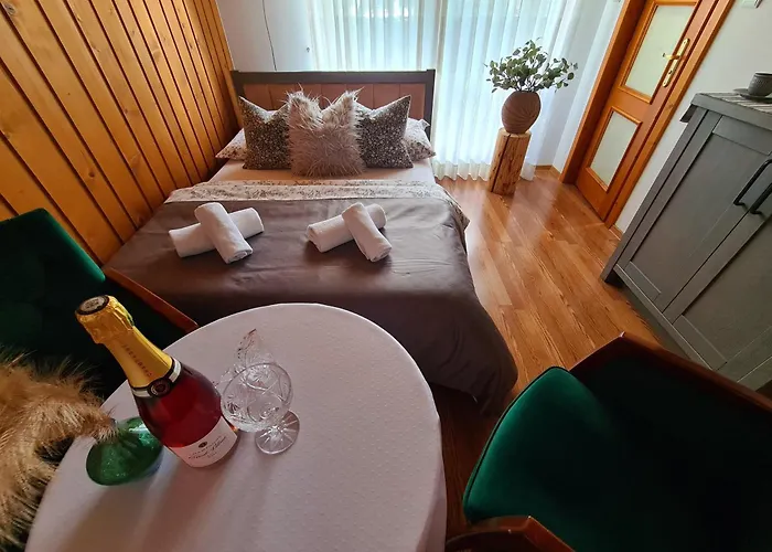 Maly Dworek Habitación en casa particular *