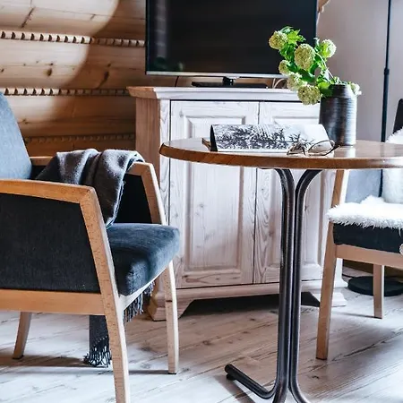 Maly Dworek Habitación en casa particular