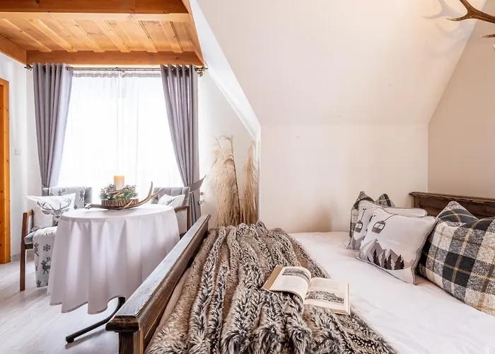 Maly Dworek Homestay szállás