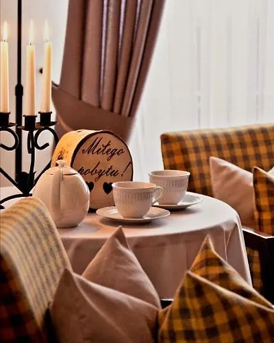 Maly Dworek Homestay szállás